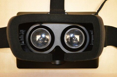 Oculus Rift two lenses 475x313 Oculus Rift sells over 7,500 kits and gets improved spec